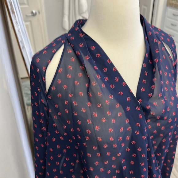 Sheer Lightweight Blouse with V Neck (snap close) long sleeves Navy - Picture 3 of 8